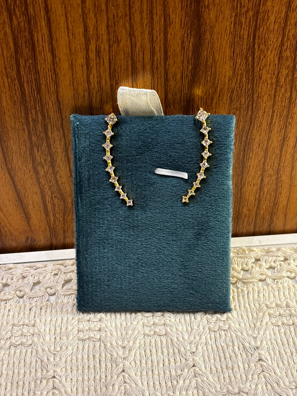 Alice Eacuff Earrings