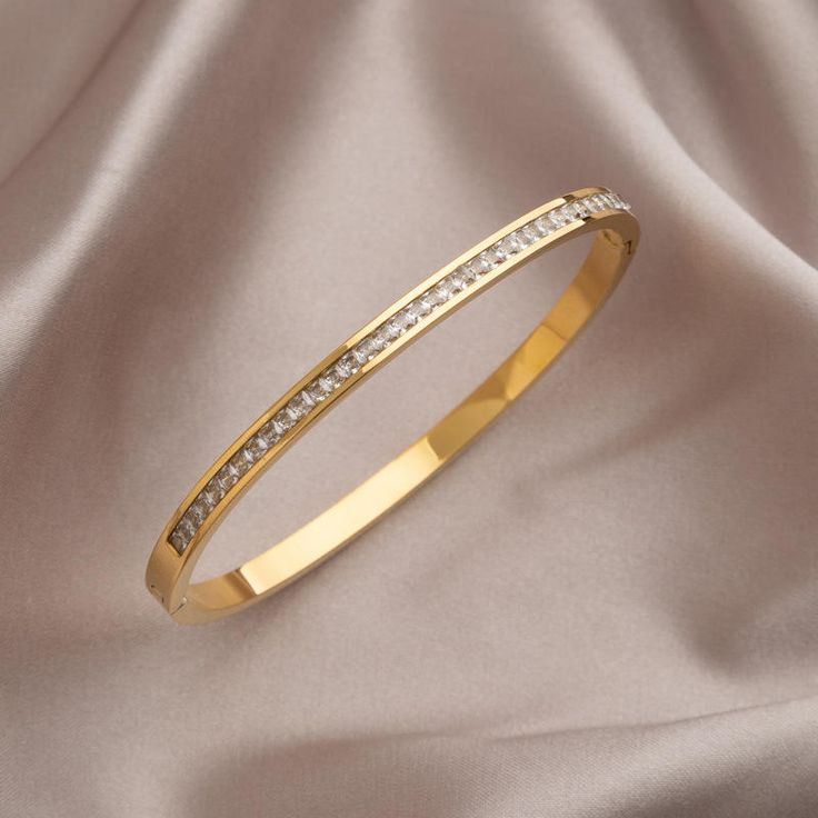 Celestia Crystal Bangle