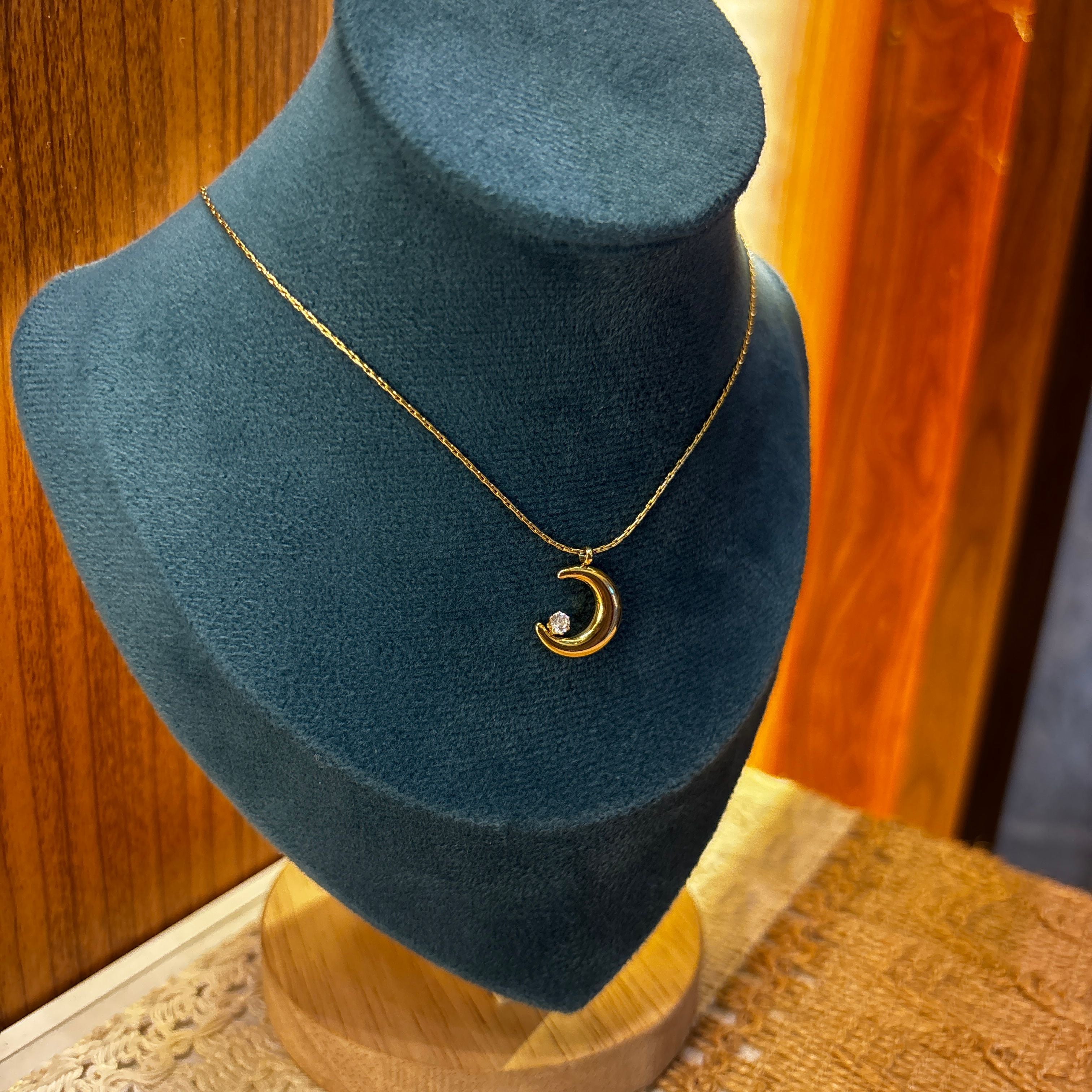 Starluna Glow Necklace