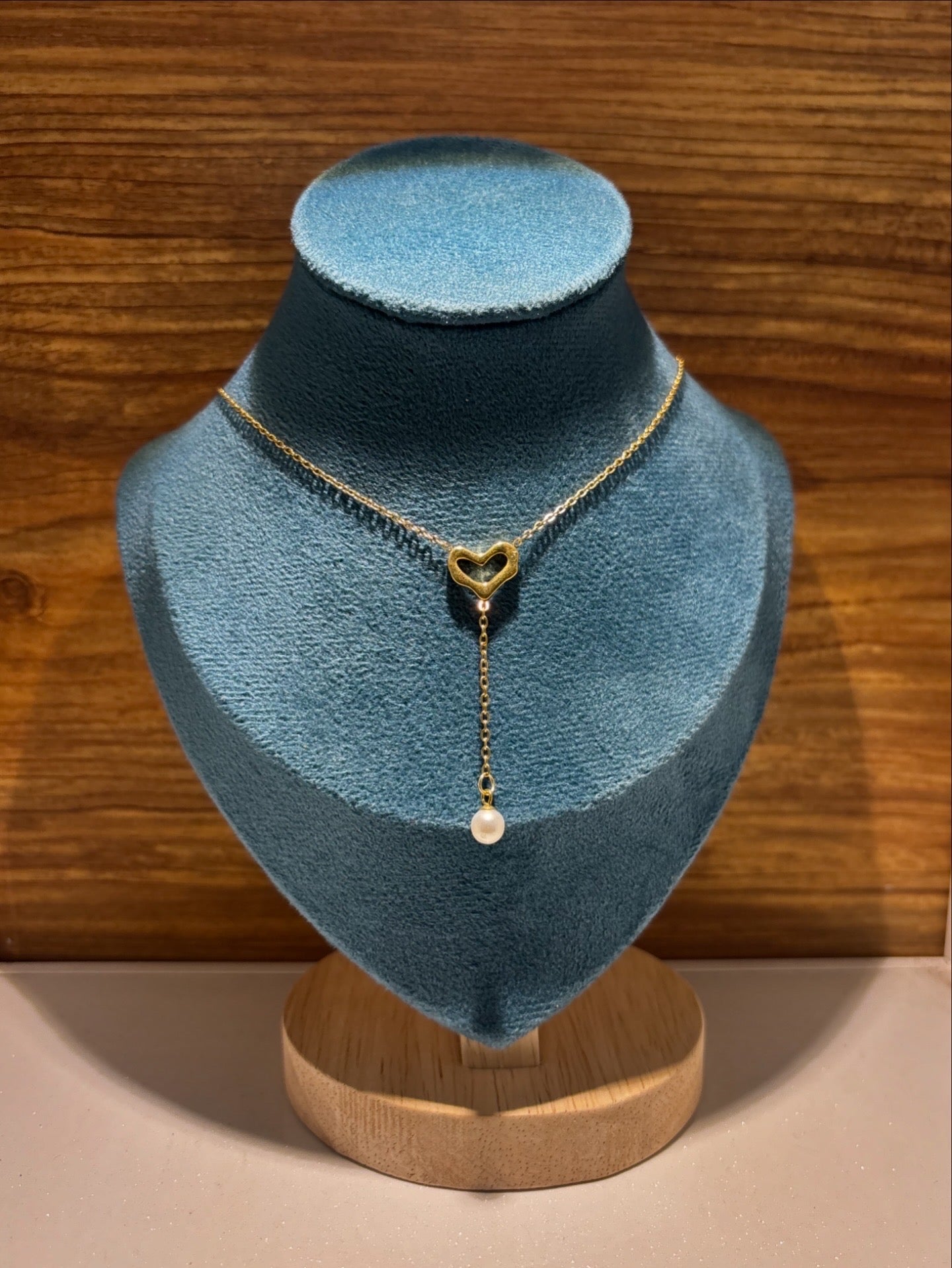 Elara Heart Pearl Necklace ✨