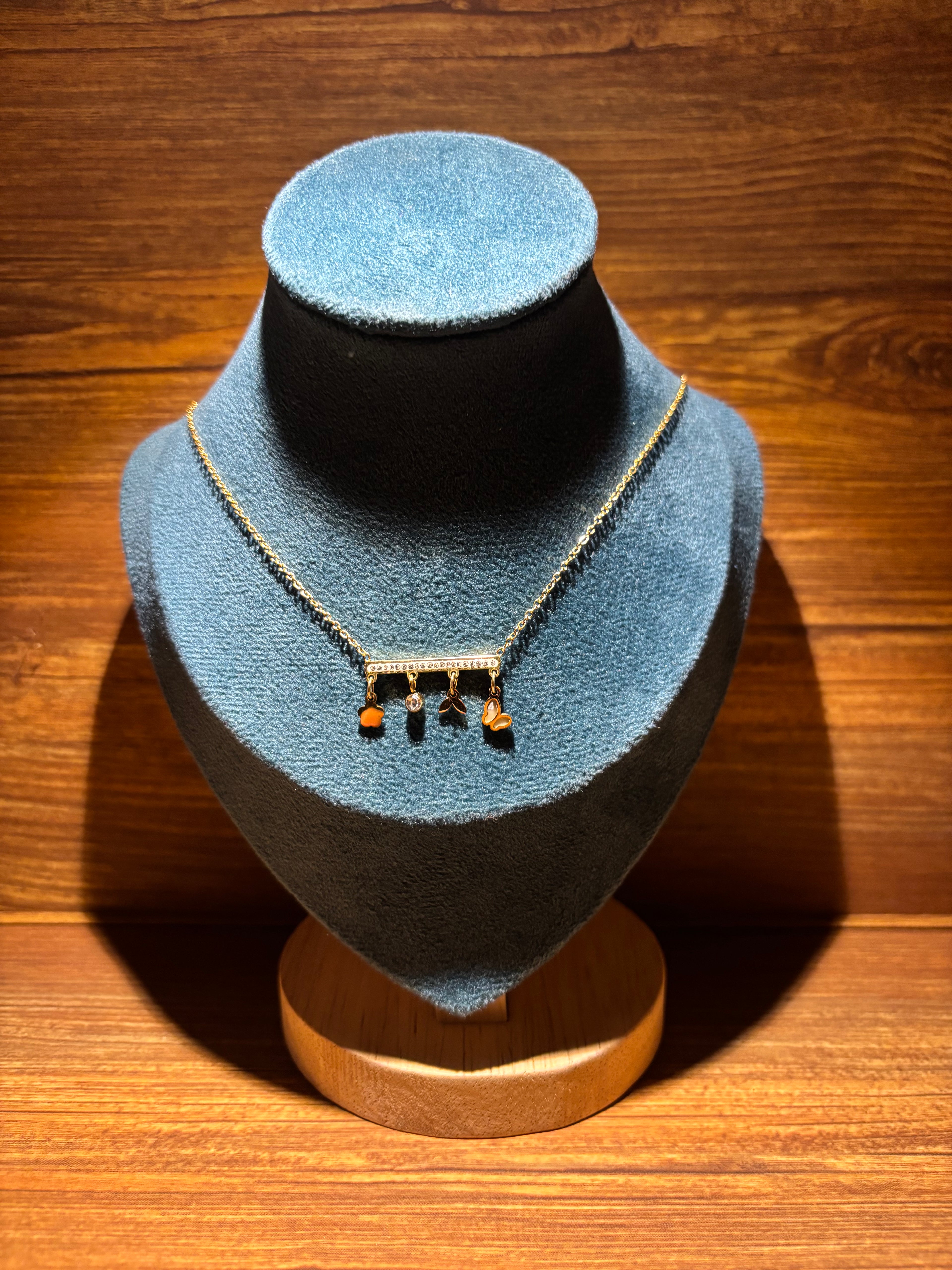 Noir Celeste Necklace ✨