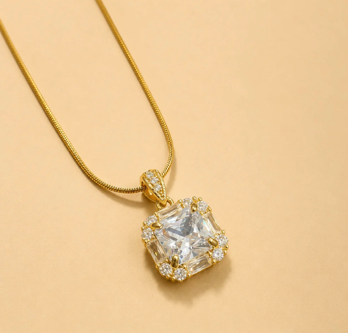 Valencia Crushed Stone Necklace