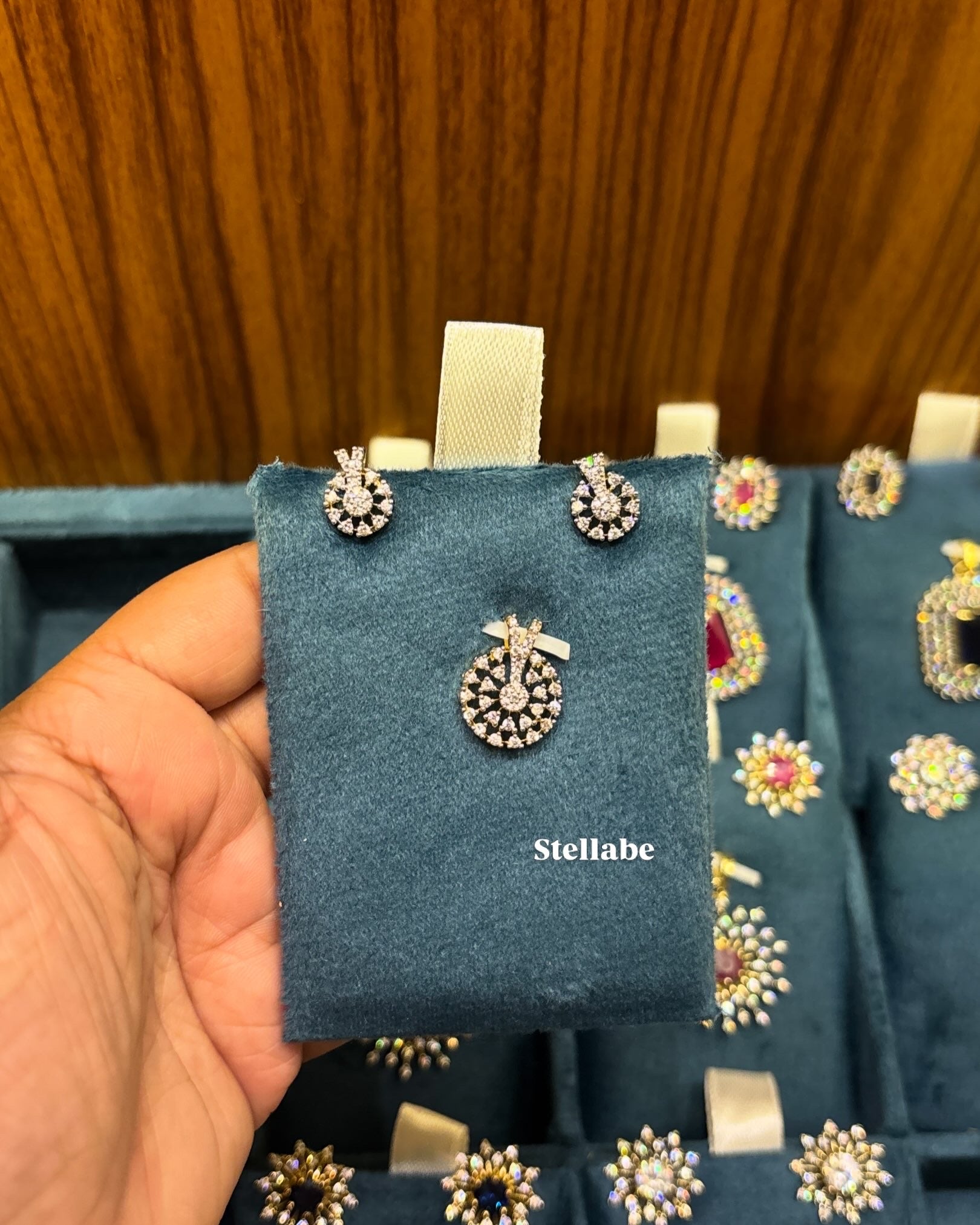 Isabella Diamond Replica Pendant Set | D5717