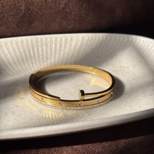 Trevia | Baby Sized Bangle