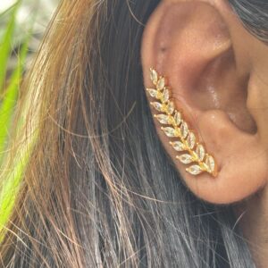 Golden Laurel Ear Cuff
